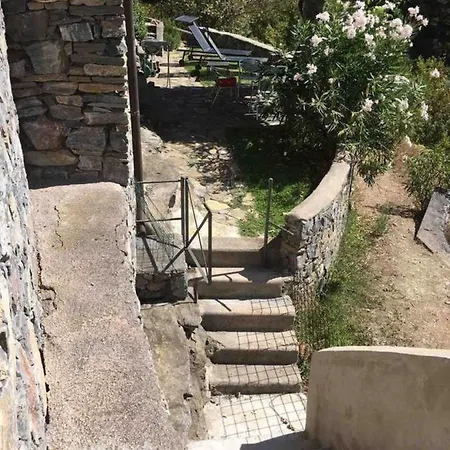 Bella Vista In Medieval Area בית נופש *